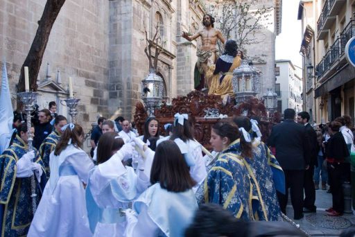 procesión de la resurrección y el triunfo el domingo de resurrección en Granada