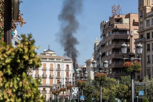 Incendio histórico en la Plaza Bib-Rambla de Granada