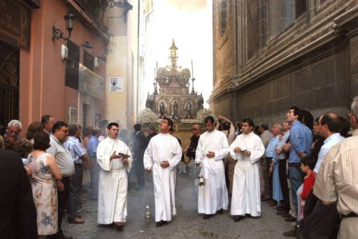 procesión del corpus de Granada tradicional